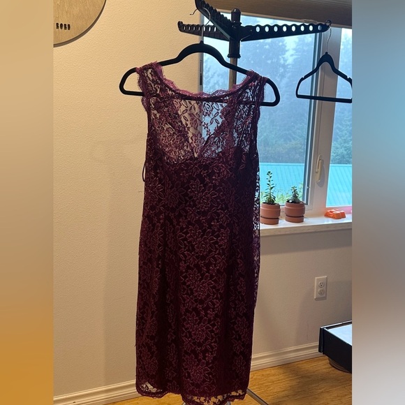 Simply Liliana Dresses & Skirts - Simply Liliana Plum Lace Dress